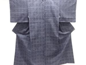 未使用品　変わり格子模様織り出し本場結城紬80亀甲着物(石下)
